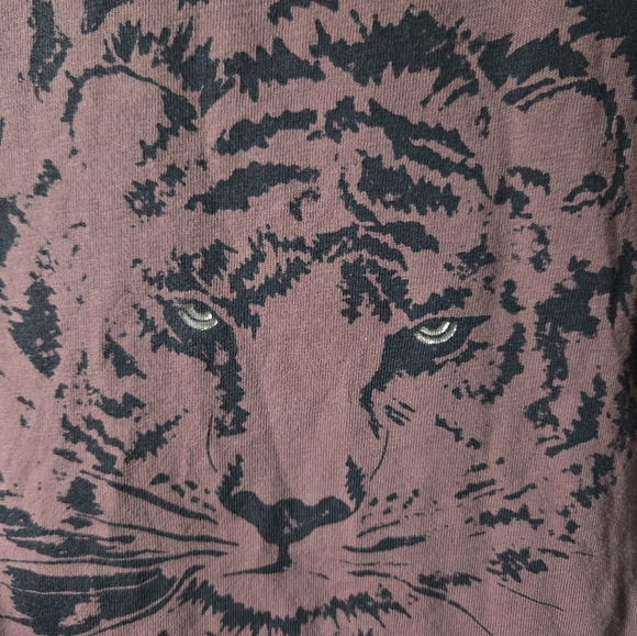 NWT Lion Moshi Distressed Tiger long sleeve - Picture 8 of 15